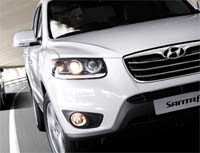 Hyundai Sanata Fe white